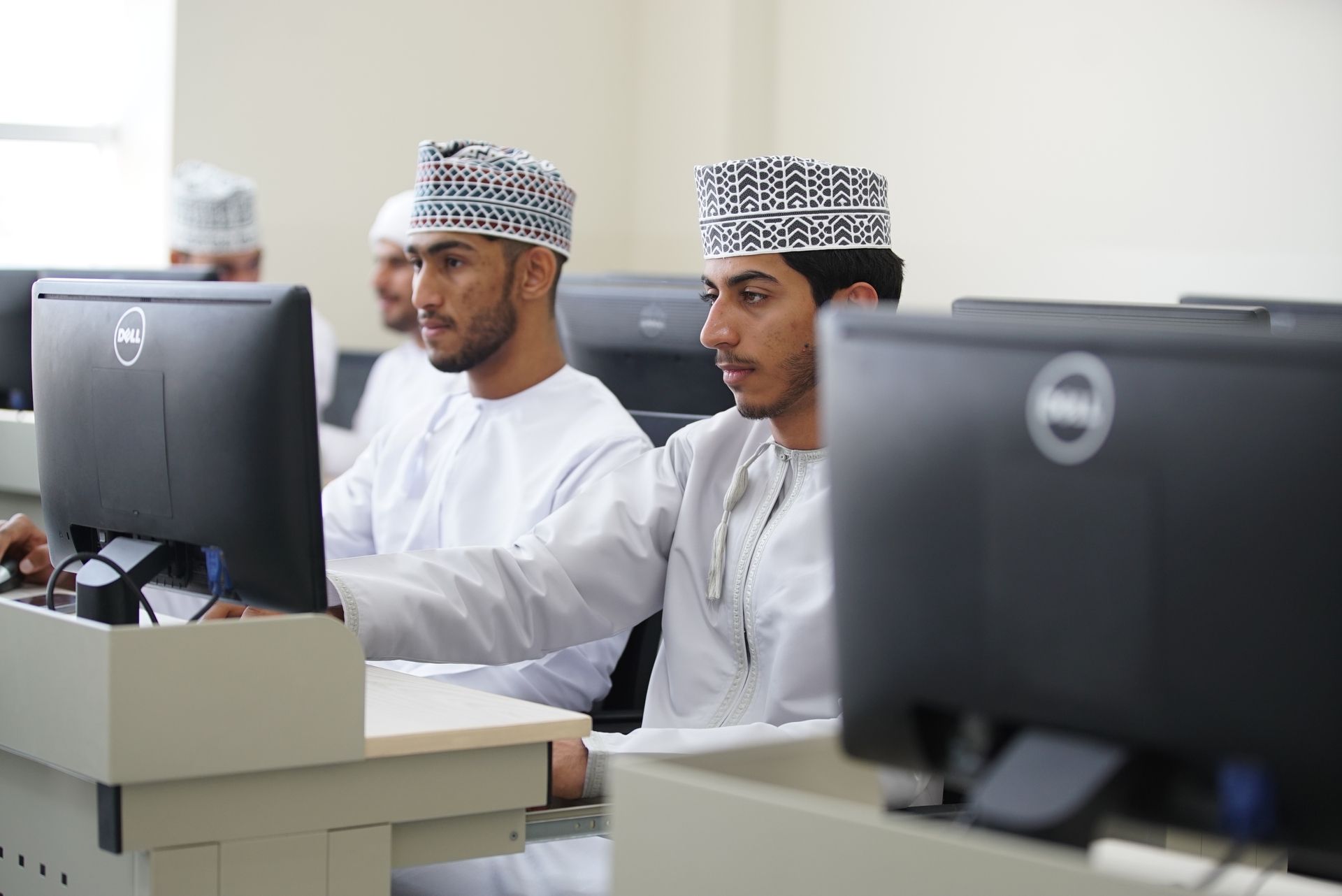 تفاصيل الدورة